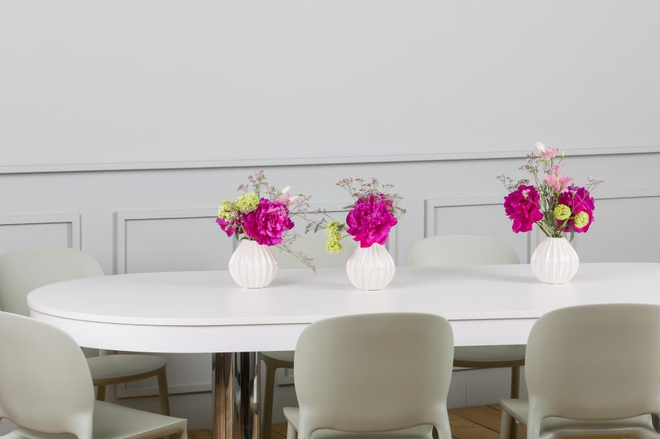 ovaler Tisch weiß; ovale Tafel; Tisch oval mieten; Mietmobiliar